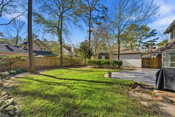 $755,000 | 134 Quiet Oak Circle, The Woodlands, TX 77381