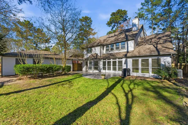 $755,000 | 134 Quiet Oak Circle, The Woodlands, TX 77381