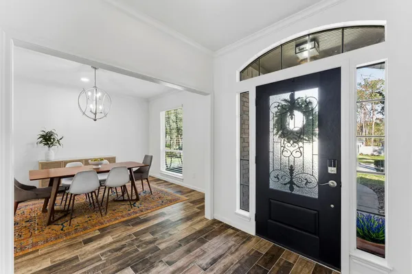 $755,000 | 134 Quiet Oak Circle, The Woodlands, TX 77381