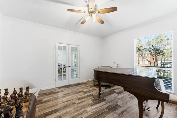 $755,000 | 134 Quiet Oak Circle, The Woodlands, TX 77381