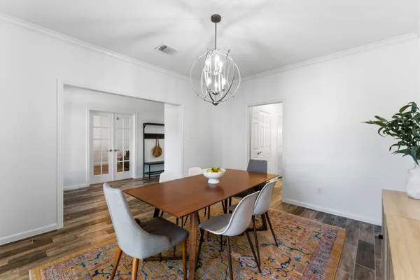 $755,000 | 134 Quiet Oak Circle, The Woodlands, TX 77381