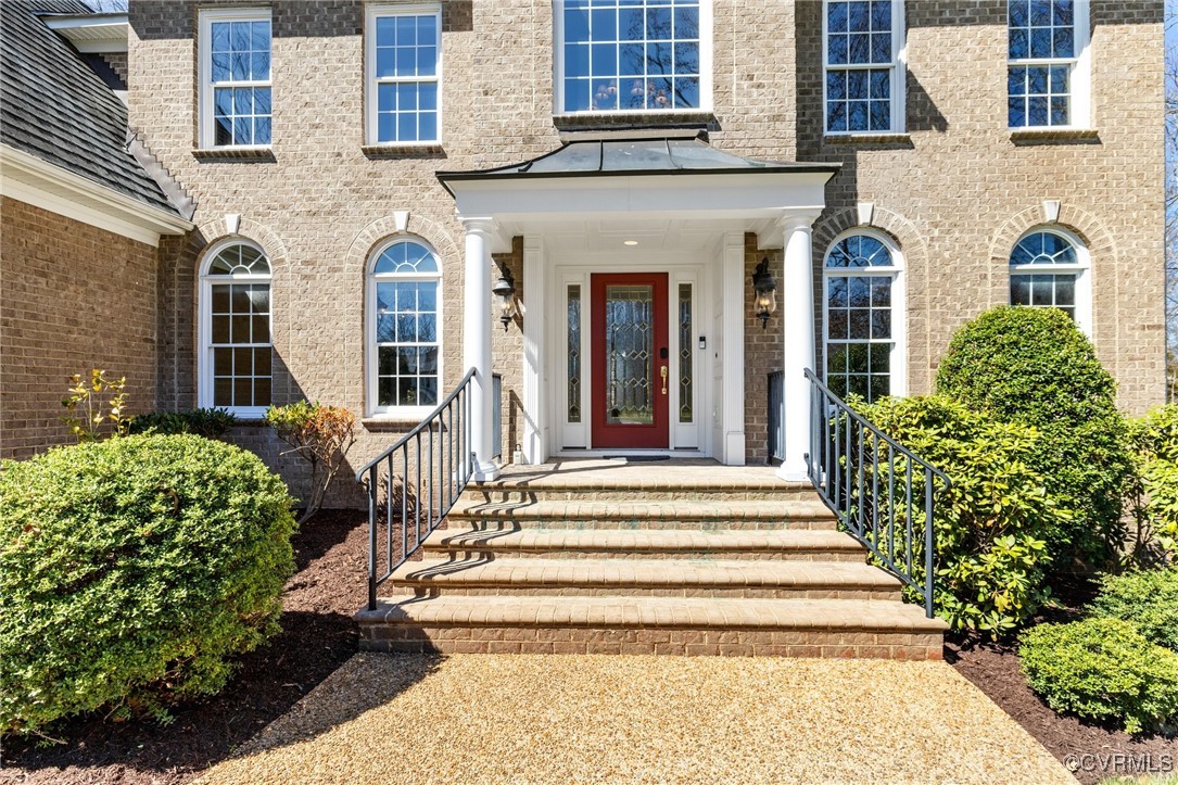 14706 Felbridge Way Midlothian, VA 23113 - Photo 3 of 48 Gallery Image 3