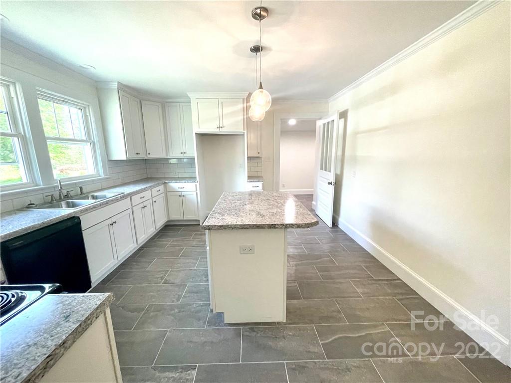 2741 Spencer Road Northeast Conover, NC 28613 - Photo 15 of 40 Gallery Image 15