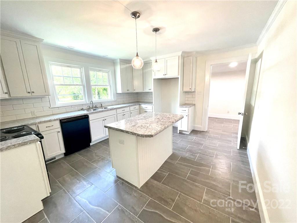 2741 Spencer Road Northeast Conover, NC 28613 - Photo 16 of 40 Gallery Image 16