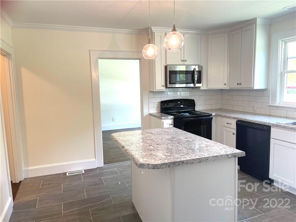 2741 Spencer Road Northeast Conover, NC 28613 - Photo 18 of 40 Gallery Image 18