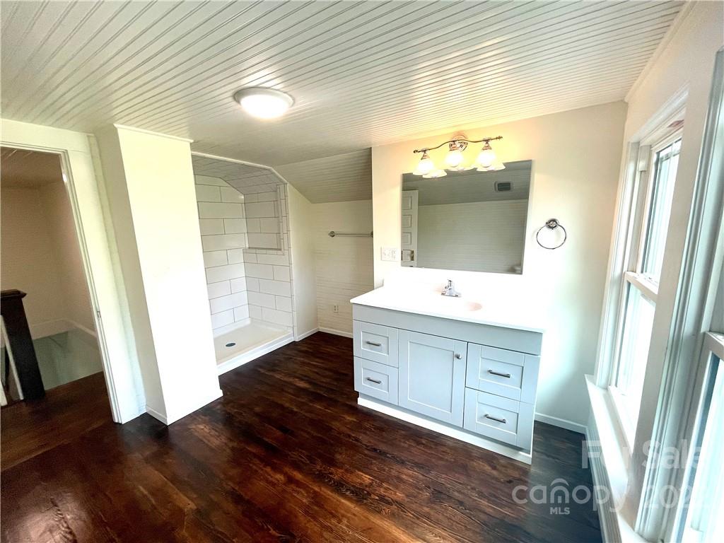 2741 Spencer Road Northeast Conover, NC 28613 - Photo 35 of 40 Gallery Image 35