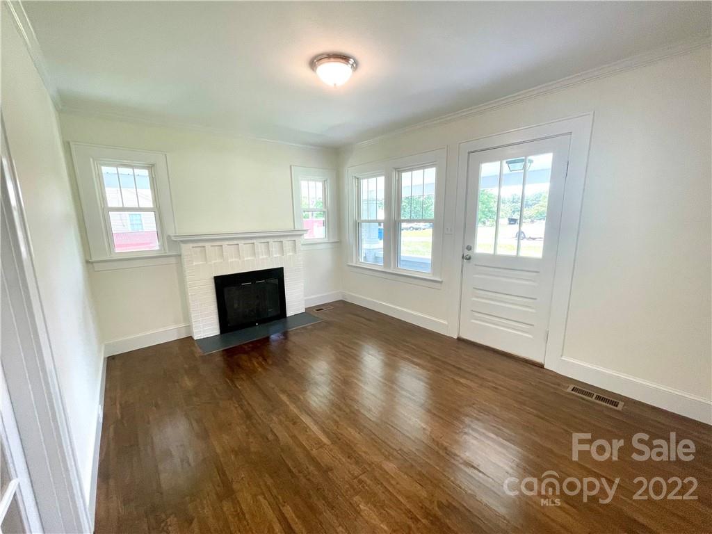 2741 Spencer Road Northeast Conover, NC 28613 - Photo 9 of 40 Gallery Image 9