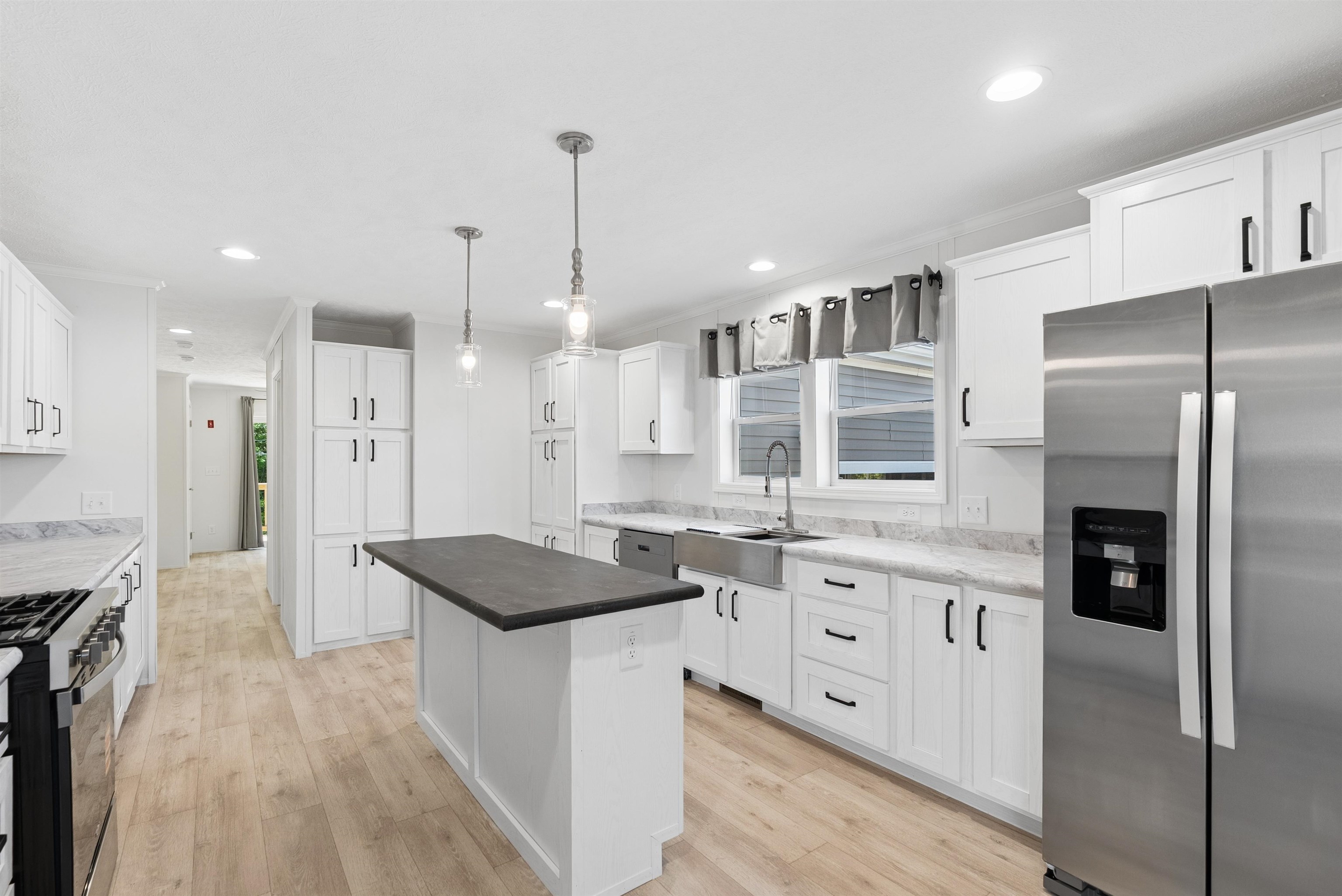69 Diamondback Drive Rochester, NH 03868 - Photo 4 of 27