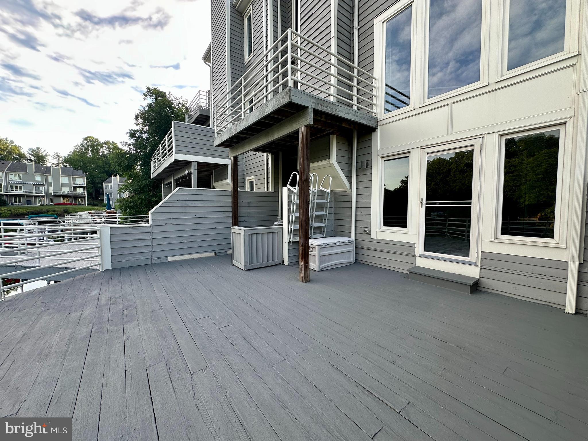 1975 Lakeport Way Reston, VA 20191 - Photo 17 of 35 lower level massive deck patio