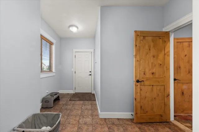 $650,000 | 2609 West Hawthorne Road, Spokane, WA 99208