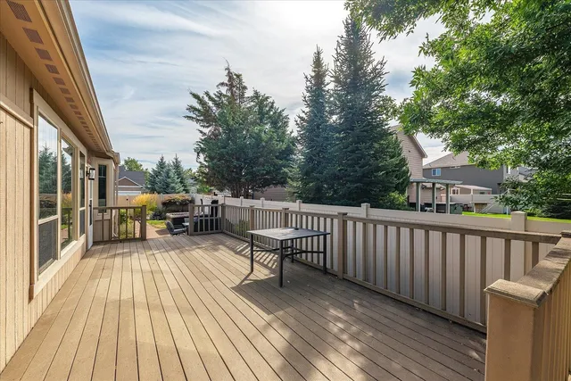 $650,000 | 2609 West Hawthorne Road, Spokane, WA 99208