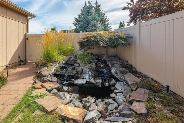 $650,000 | 2609 West Hawthorne Road, Spokane, WA 99208