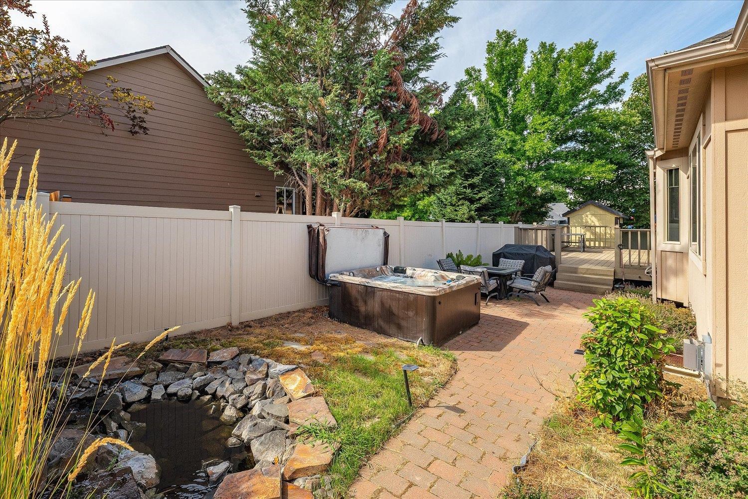 2609 West Hawthorne Road Spokane, WA 99208 - Photo 40 of 50