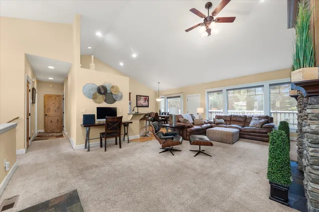 $650,000 | 2609 West Hawthorne Road, Spokane, WA 99208