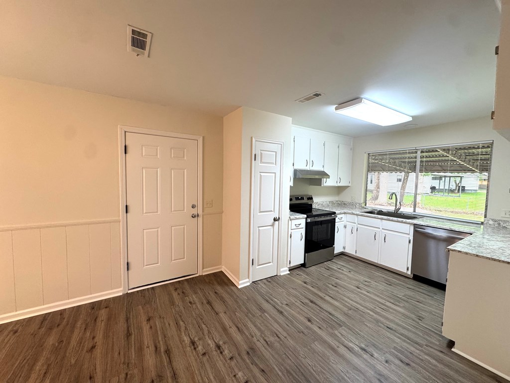 1905 Shamrock Road Dothan, AL 36301 - Photo 8 of 21