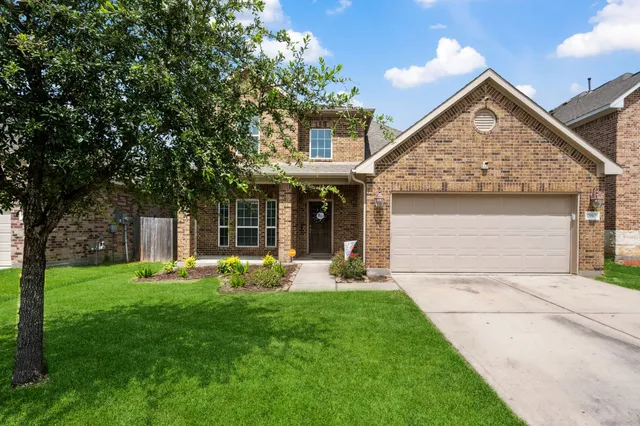 $299,000 | 7910 Brooks Crossing Drive, Baytown, TX 77521