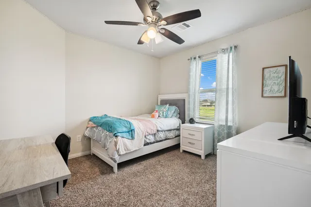 $299,000 | 7910 Brooks Crossing Drive, Baytown, TX 77521