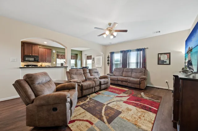 $299,000 | 7910 Brooks Crossing Drive, Baytown, TX 77521