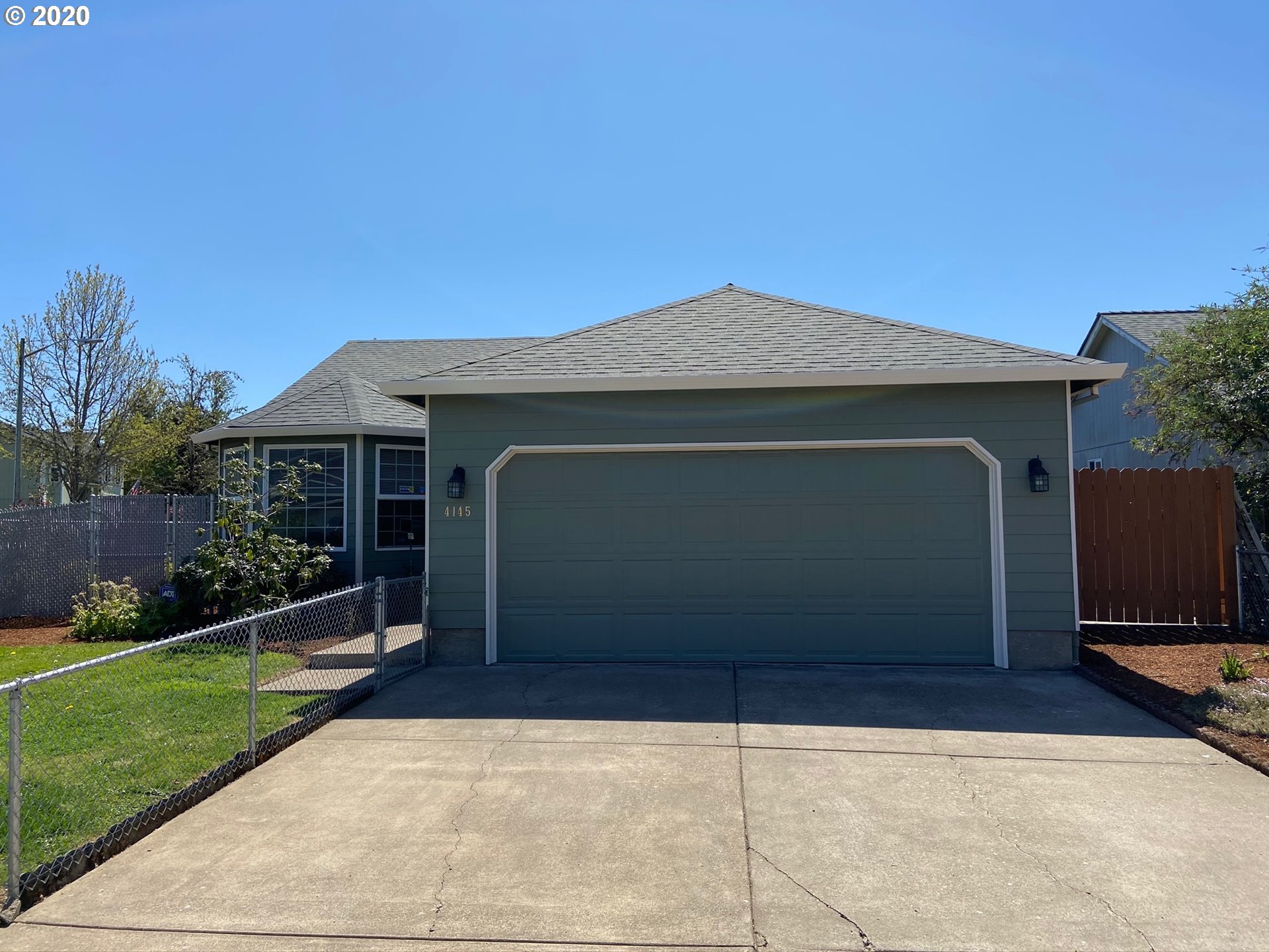 4145 Virginia Avenue Springfield, OR 97478 - Photo 2 of 26