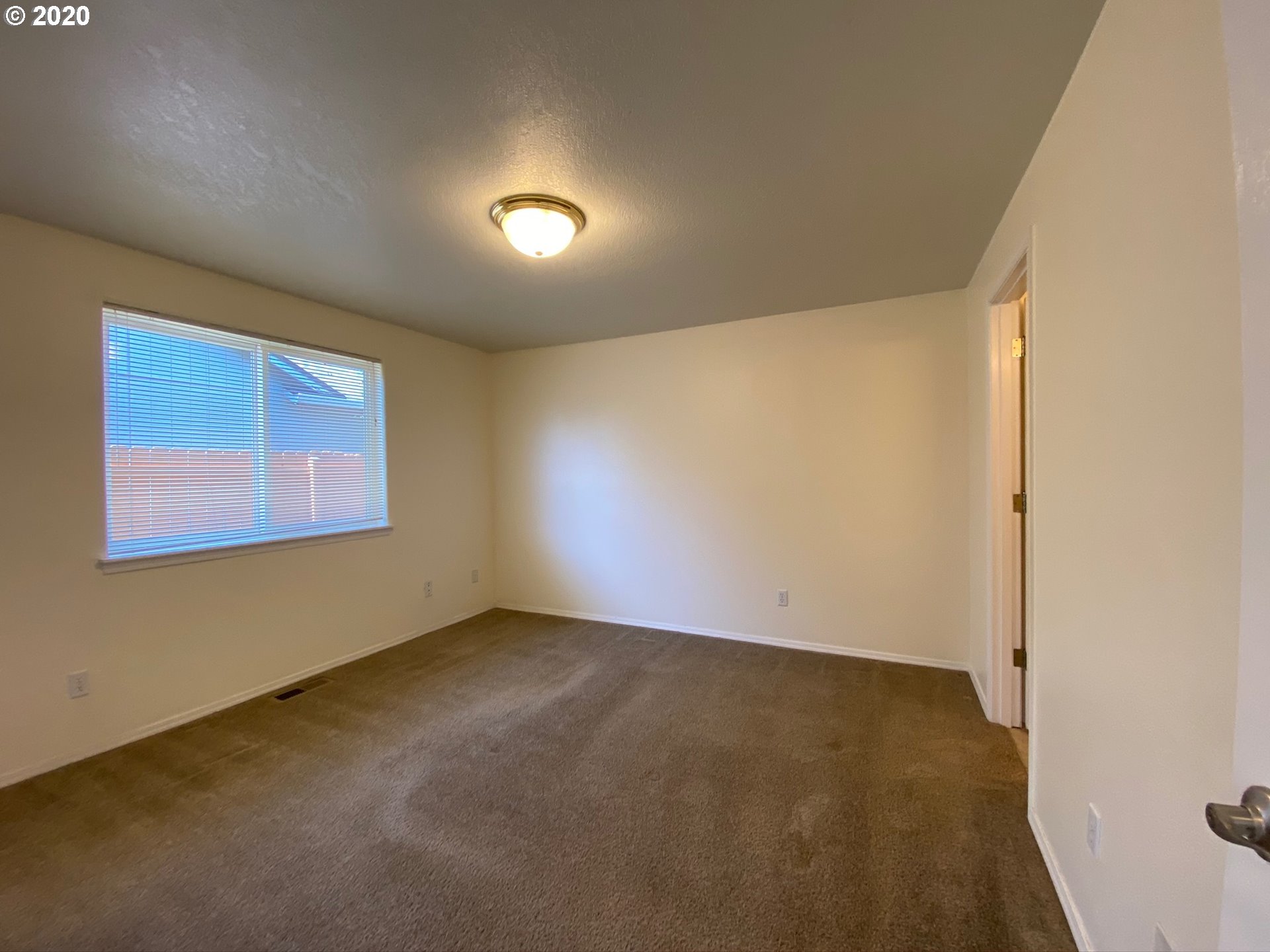 4145 Virginia Avenue Springfield, OR 97478 - Photo 14 of 26