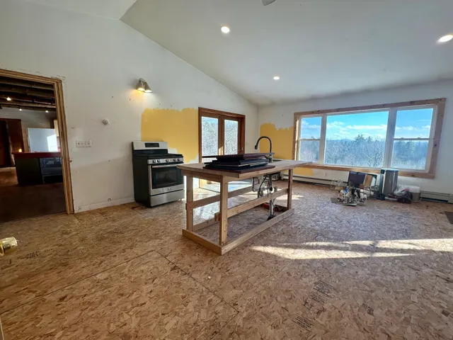 $359,900 | 138 Stone Pond Road, Marlow, NH 03456