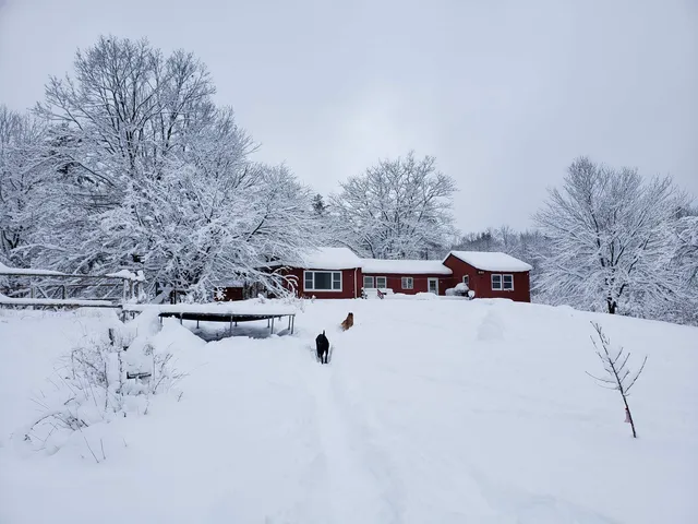 $359,900 | 138 Stone Pond Road, Marlow, NH 03456