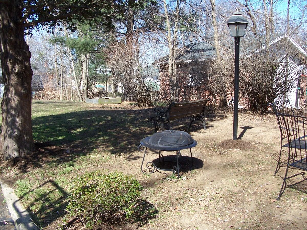 1873 Arlington Road Southwest Roanoke, VA 24015 - Photo 13 of 13 Backyard
