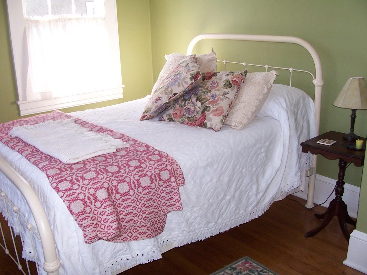 1873 Arlington Road Southwest Roanoke, VA 24015 - Photo 9 of 13 Bedroom
