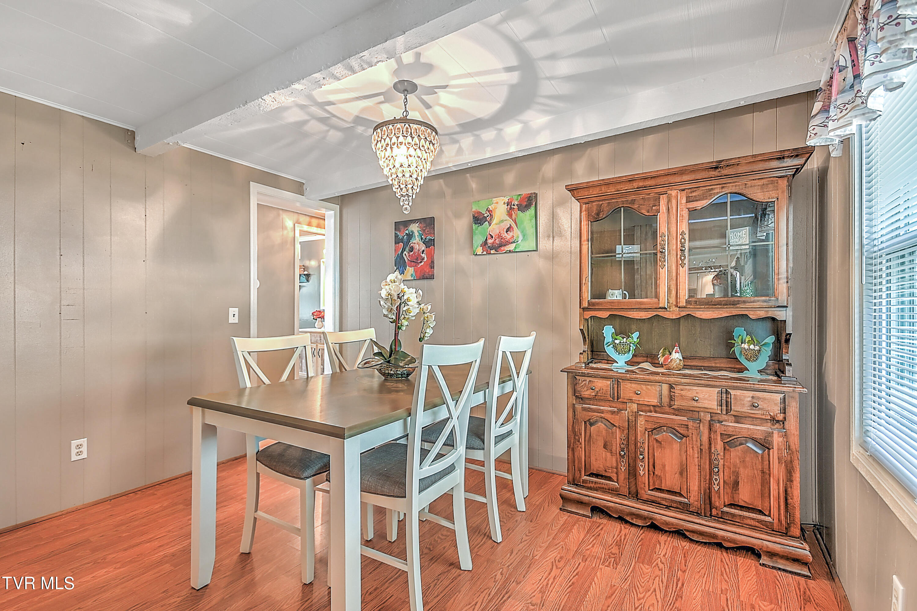 412 Lakeshore Road Bluff City, TN 37618 - Photo 31 of 57 412 Lakeshore RA-32