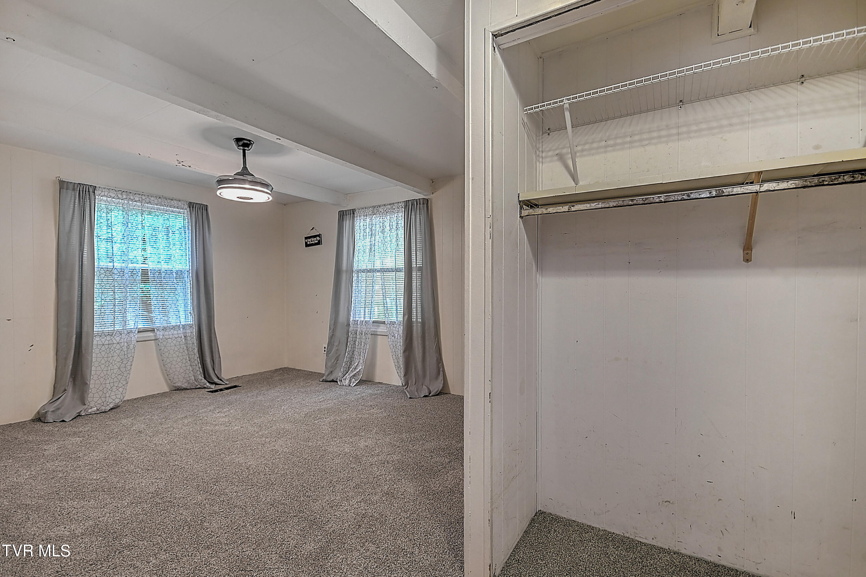 412 Lakeshore Road Bluff City, TN 37618 - Photo 37 of 57 412 Lakeshore RA-38