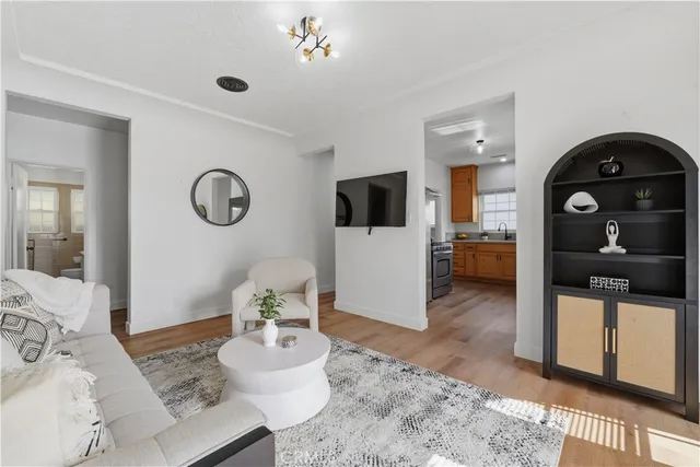 $999,000 | 800 North Janss Street, Anaheim, CA 92805