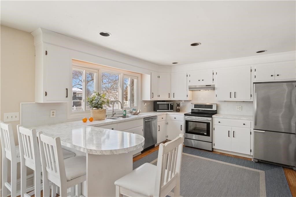 11 O Donnell Road Middletown, RI 02842 - Photo 10 of 43