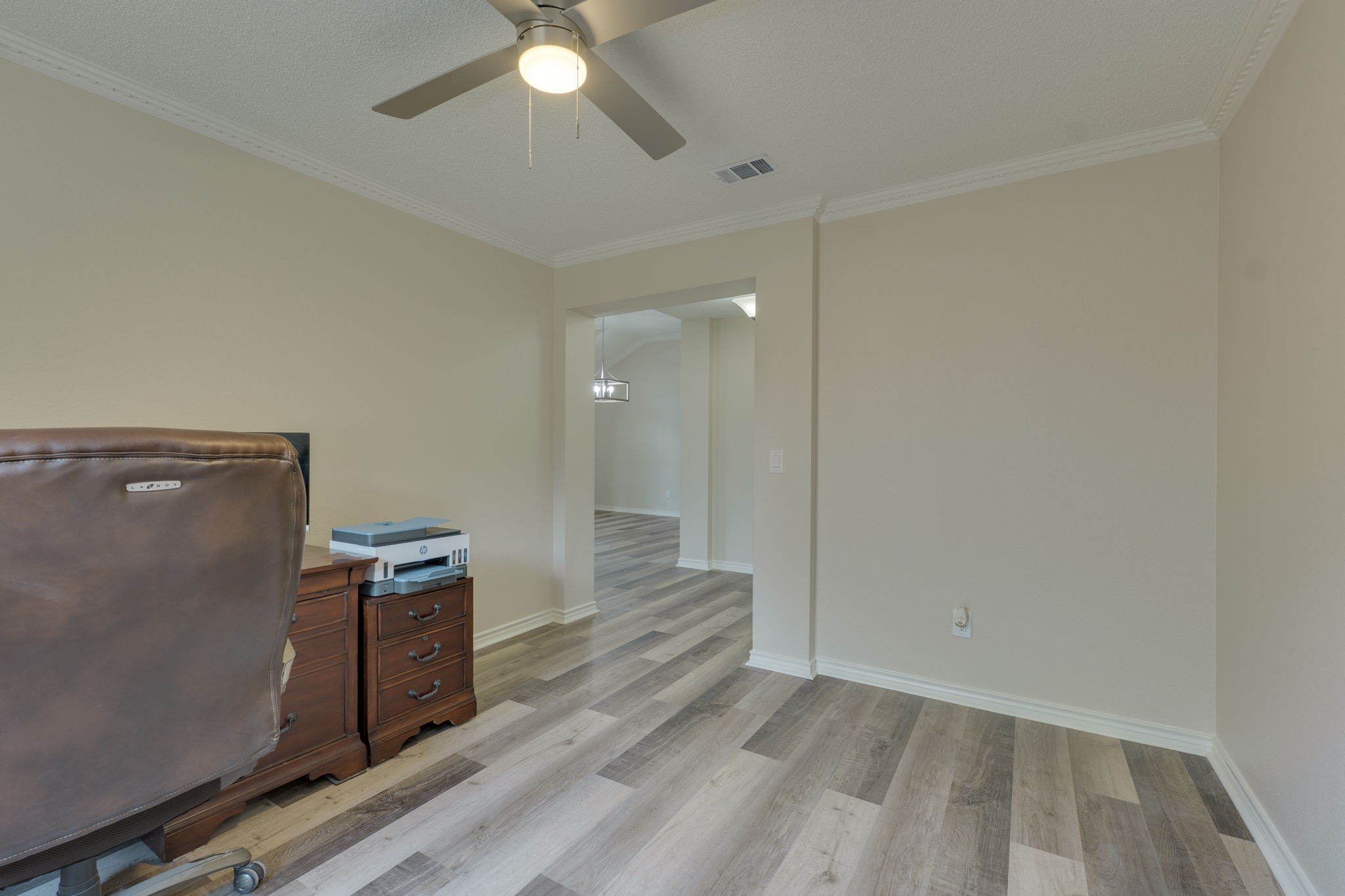 6613 Bramber Lane Austin, TX 78754 - Photo 9 of 39