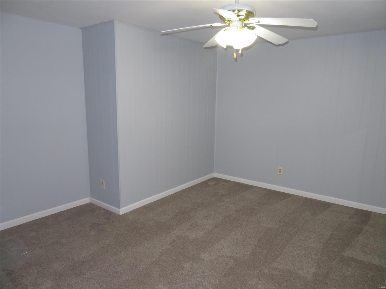 6 Bunker Hill Road Belleville, IL 62221 - Photo 16 of 26 Gallery Image 16