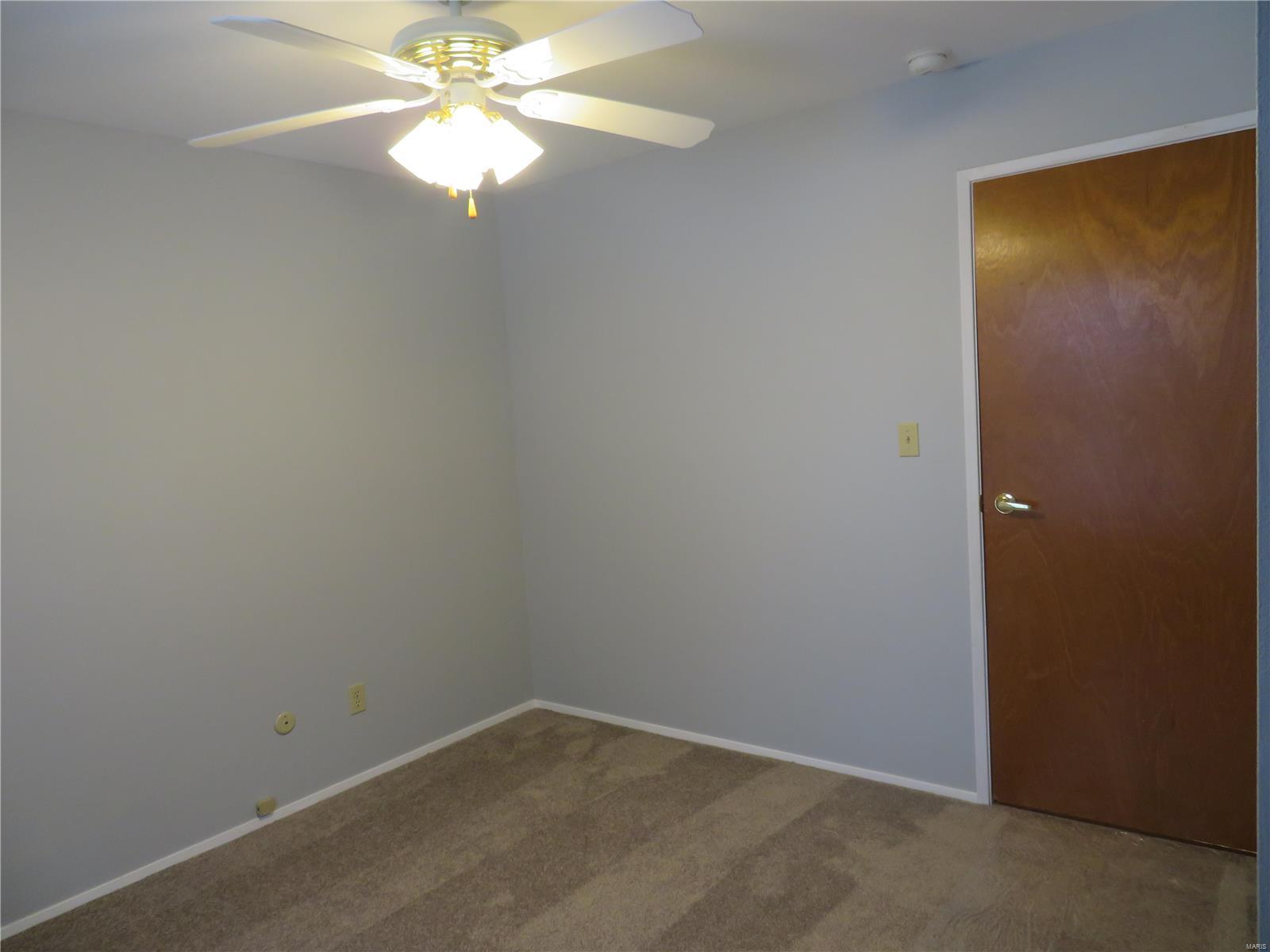6 Bunker Hill Road Belleville, IL 62221 - Photo 17 of 26 Gallery Image 17