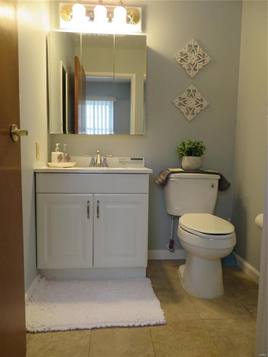 6 Bunker Hill Road Belleville, IL 62221 - Photo 10 of 26 Gallery Image 10