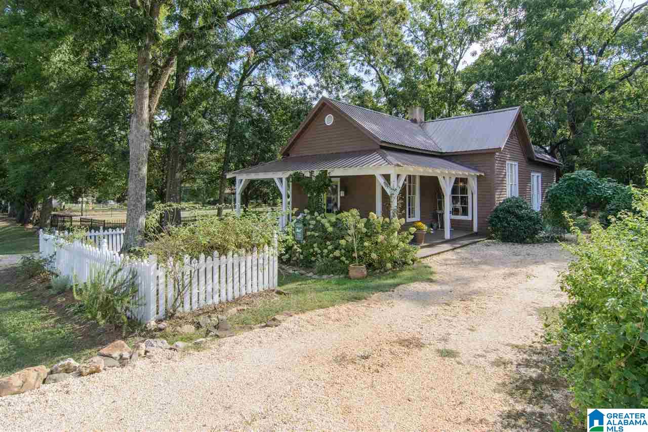33 Pine Street Springville, AL 35146 - Photo 3 of 50