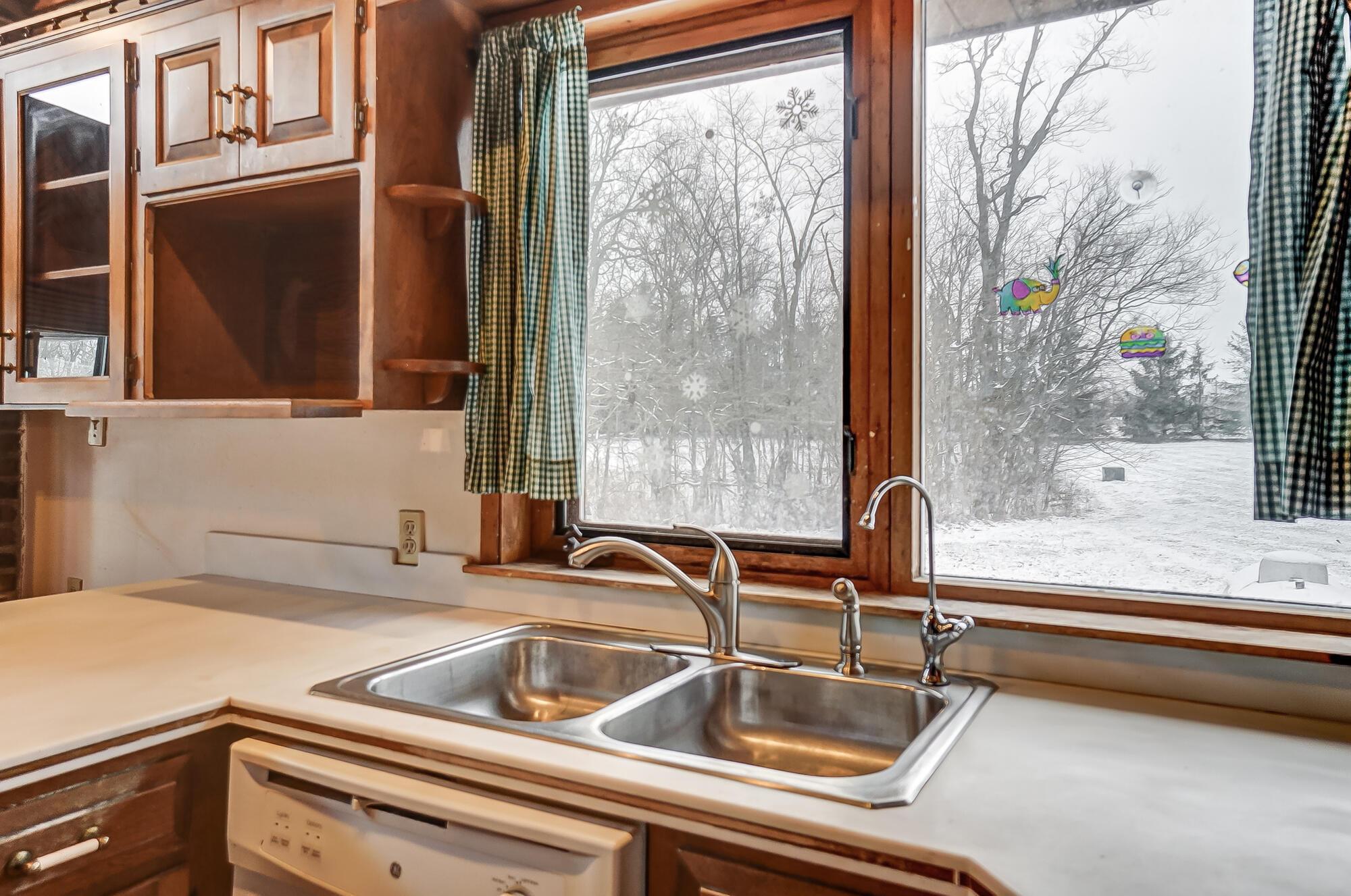 20700 Raymond Road Marysville, OH 43040 - Photo 17 of 50 Kitchen