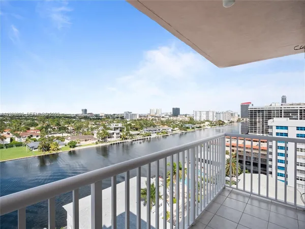 $2,350 | 3161 South Ocean Drive, Unit 1201, Hallandale Beach, FL 33009