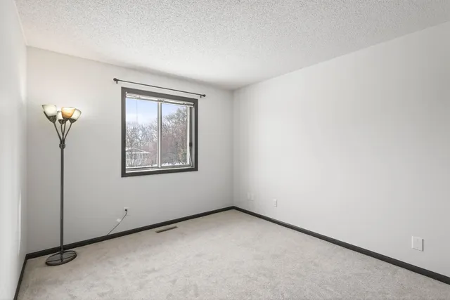 $225,000 | 14025 44th Place North, Unit 4, Plymouth, MN 55446