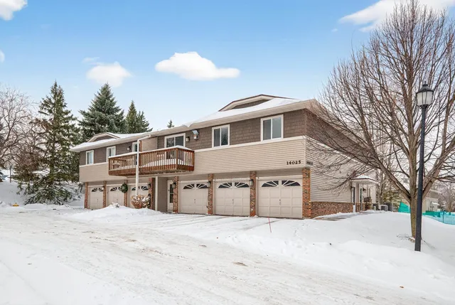 $225,000 | 14025 44th Place North, Unit 4, Plymouth, MN 55446