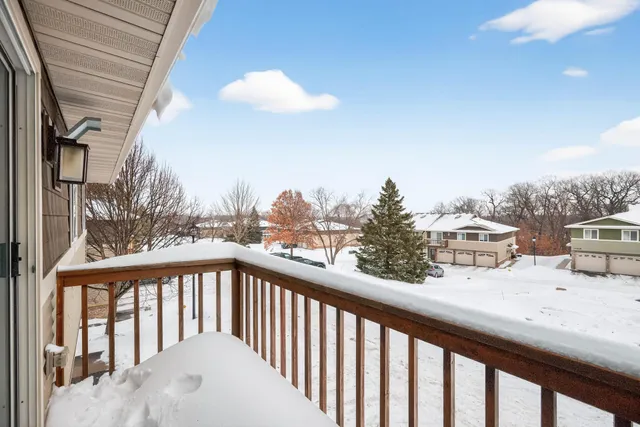 $225,000 | 14025 44th Place North, Unit 4, Plymouth, MN 55446
