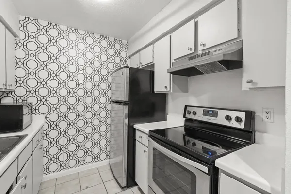 $1,150 | 4637 Wild Indigo Street, Unit 492, Houston, TX 77027