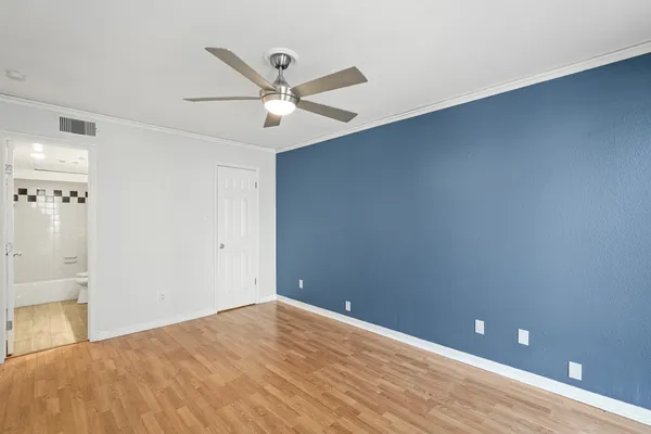 $1,150 | 4637 Wild Indigo Street, Unit 492, Houston, TX 77027