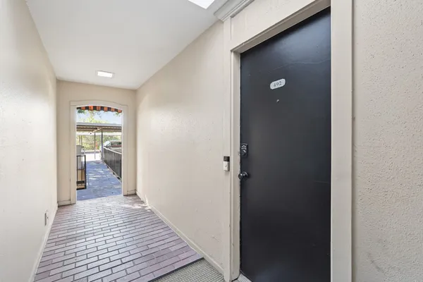 $1,150 | 4637 Wild Indigo Street, Unit 492, Houston, TX 77027