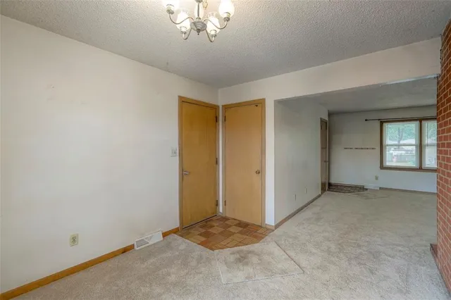 $279,000 | 12122 West 92nd Street, Lenexa, KS 66215