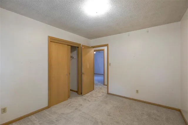 $279,000 | 12122 West 92nd Street, Lenexa, KS 66215