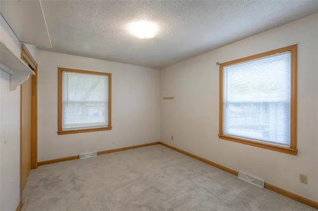 $279,000 | 12122 West 92nd Street, Lenexa, KS 66215