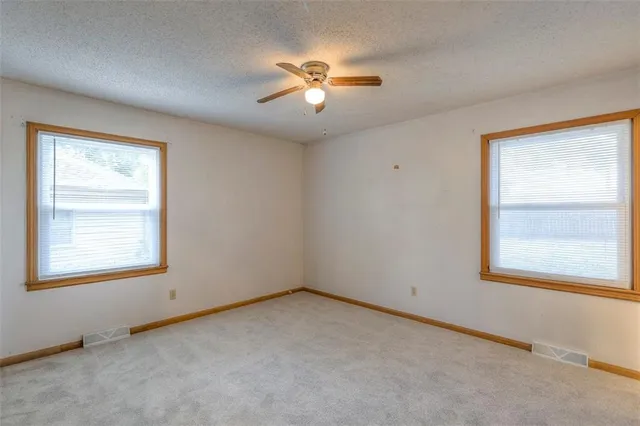 $279,000 | 12122 West 92nd Street, Lenexa, KS 66215