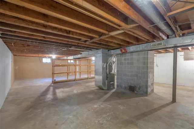 $279,000 | 12122 West 92nd Street, Lenexa, KS 66215